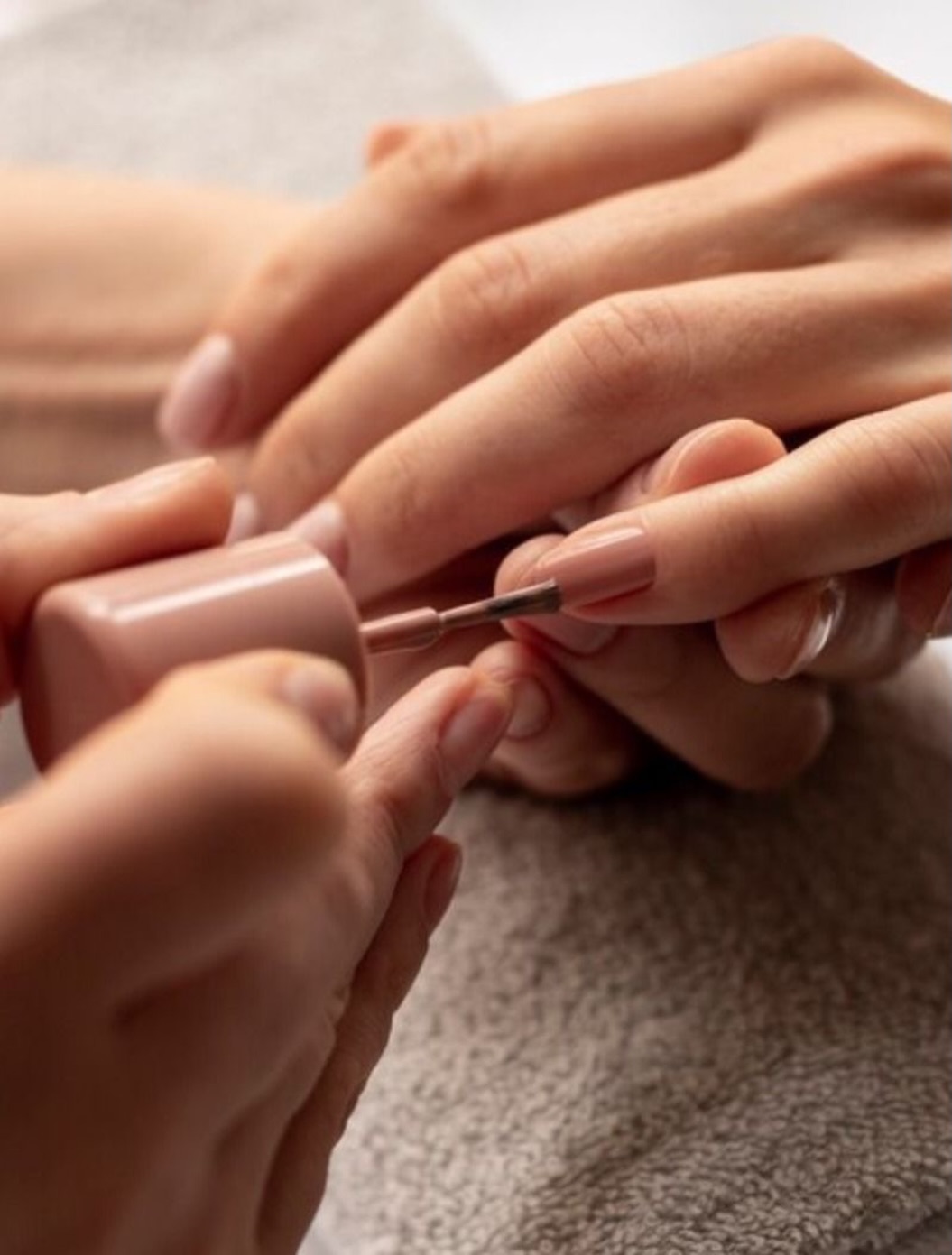Manicure e trattamenti alle mani